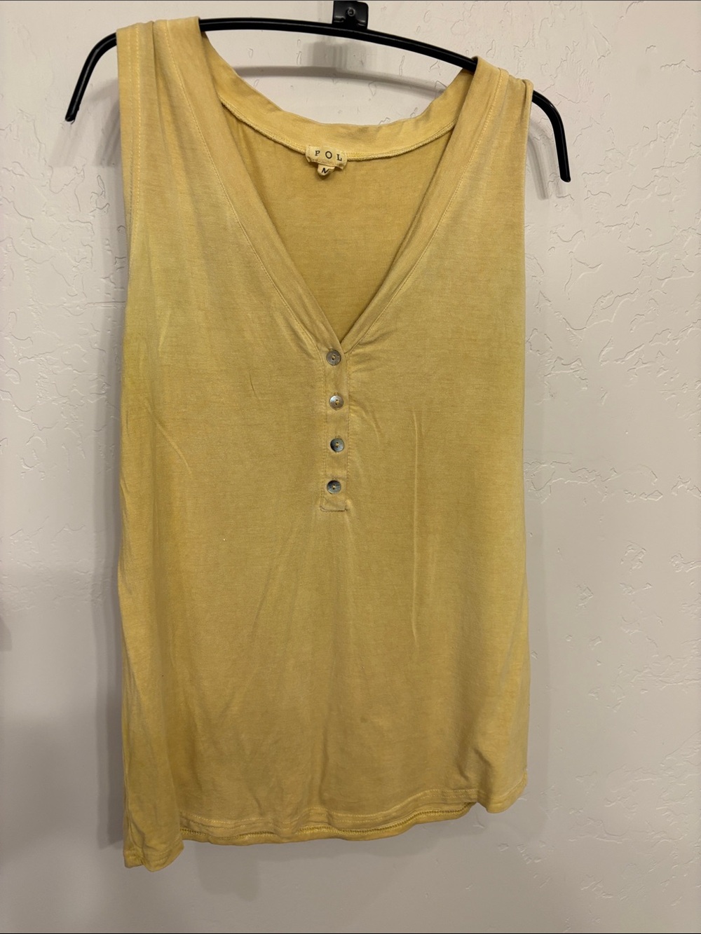 Pol yellow button tank, M